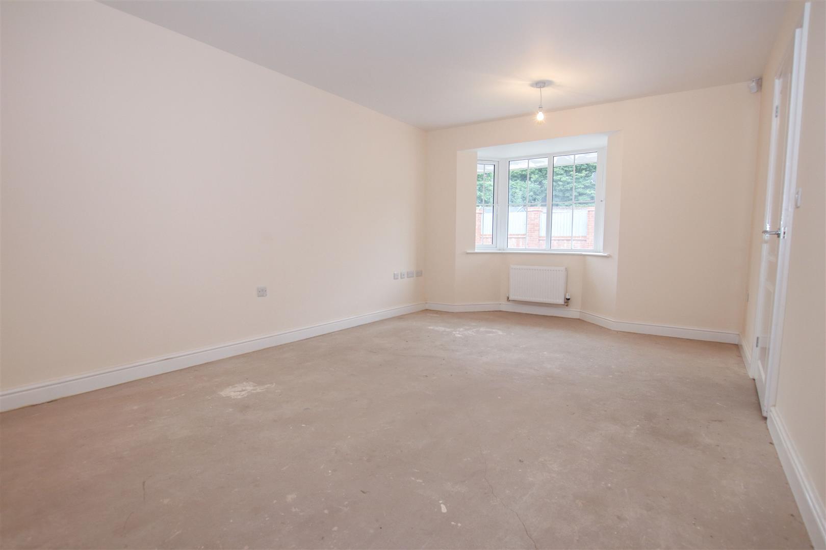 BAY FRONTED LOUNGE
